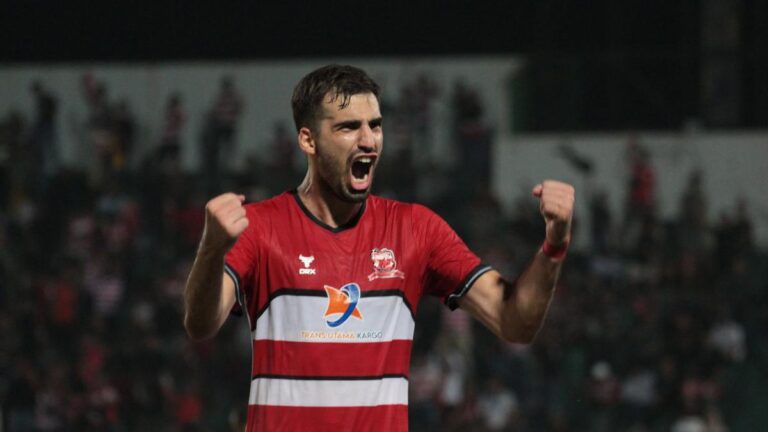 Bawa Madura United Menang Lewat Brace ke Gawang Persik, Miljan Skrbic Memilih Rendah Hati